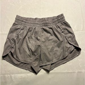Athleta gray / silver athletic shorts size xs